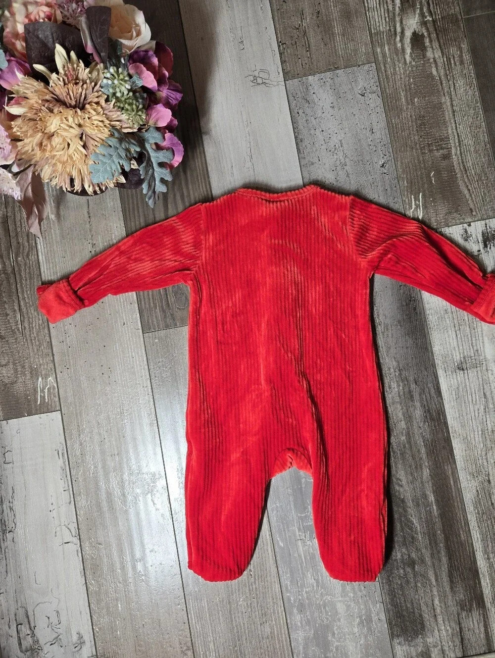 Old Navy Red Ribbed Fleece-Lined Footed One-Piece Pajamas Size 3-6M Baby NWOT